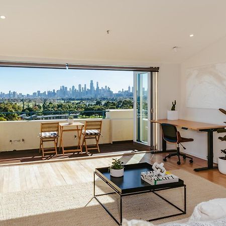 Spectacular Views Over Albert Park Melbourne Exteriér fotografie