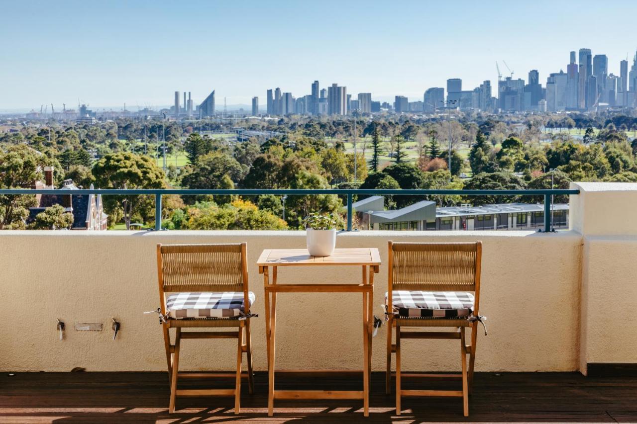 Spectacular Views Over Albert Park Melbourne Exteriér fotografie